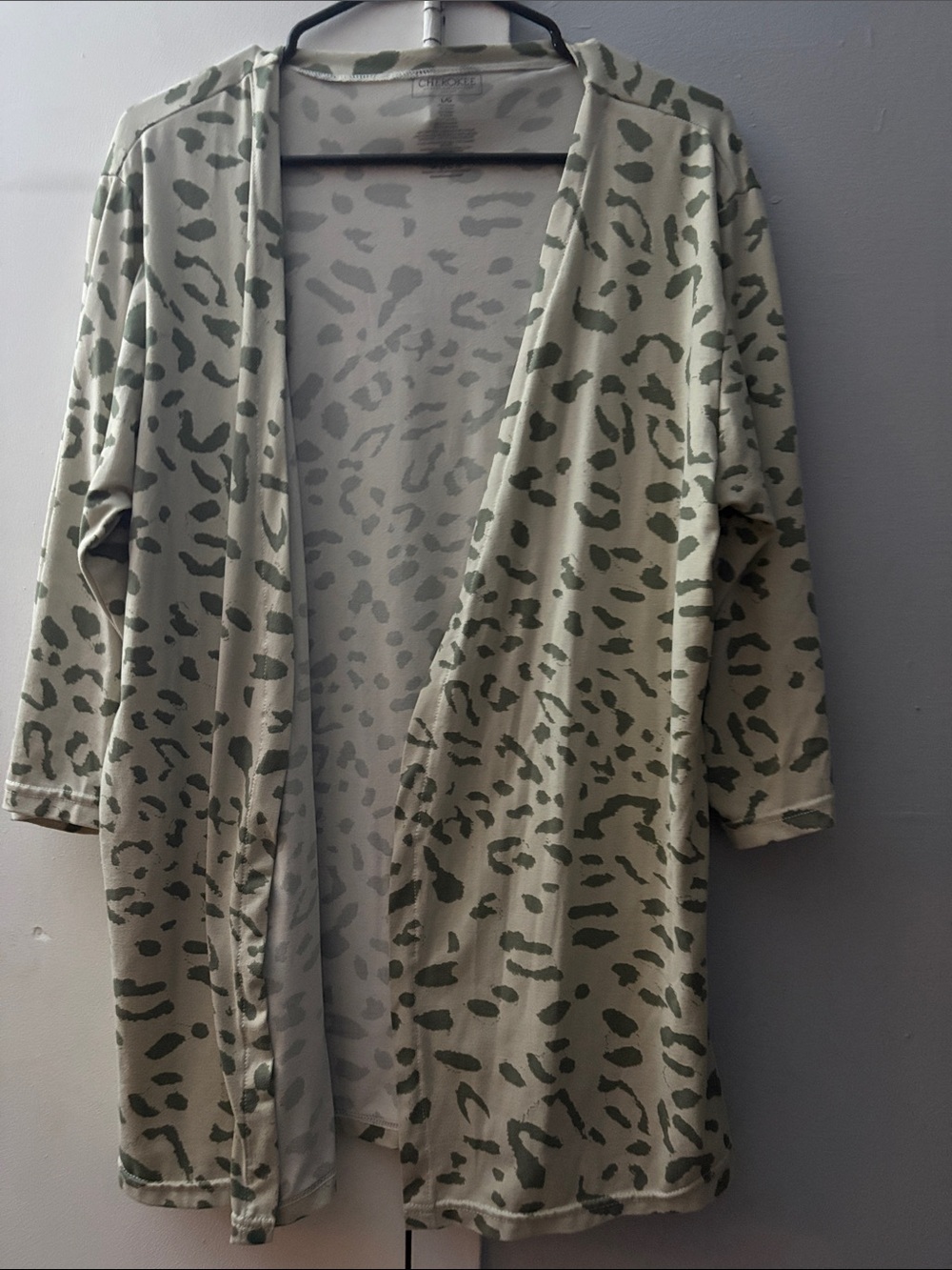 Cherokee Open-Front Animal Print Robe - Cream & Olive